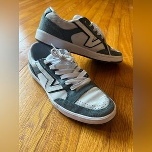 Vans Men’s 8.5 Lowland Comfy Cush